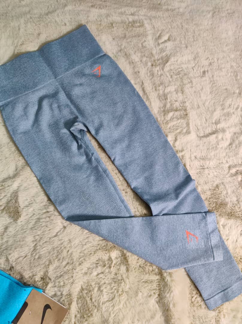 Legging Gymshark L⭐⭐⭐⭐⭐